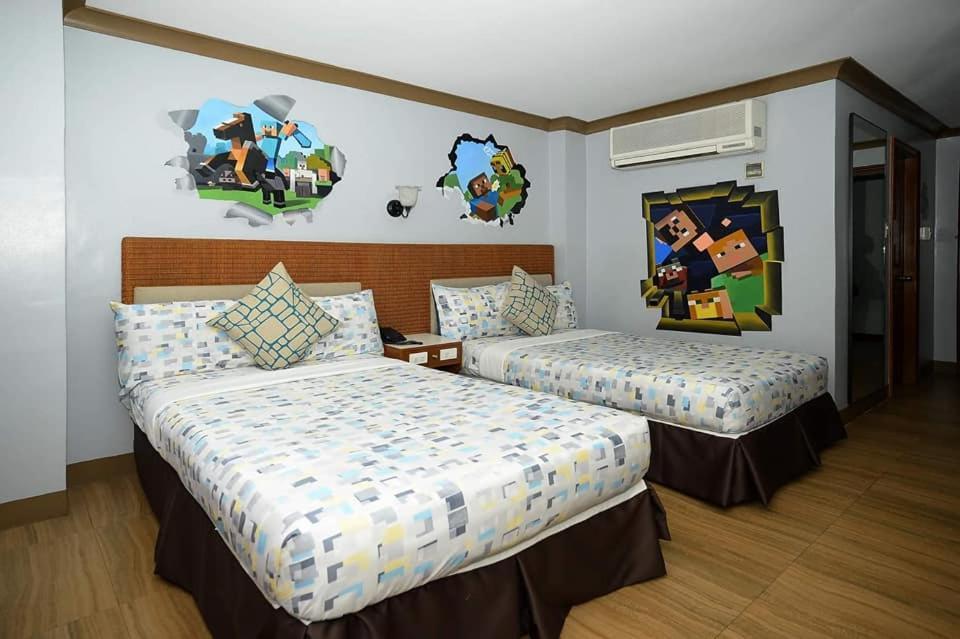 The Golden Pine Hotel Baguio City Bagian luar foto