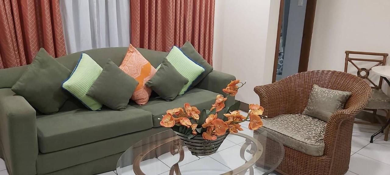 The Golden Pine Hotel Baguio City Bagian luar foto