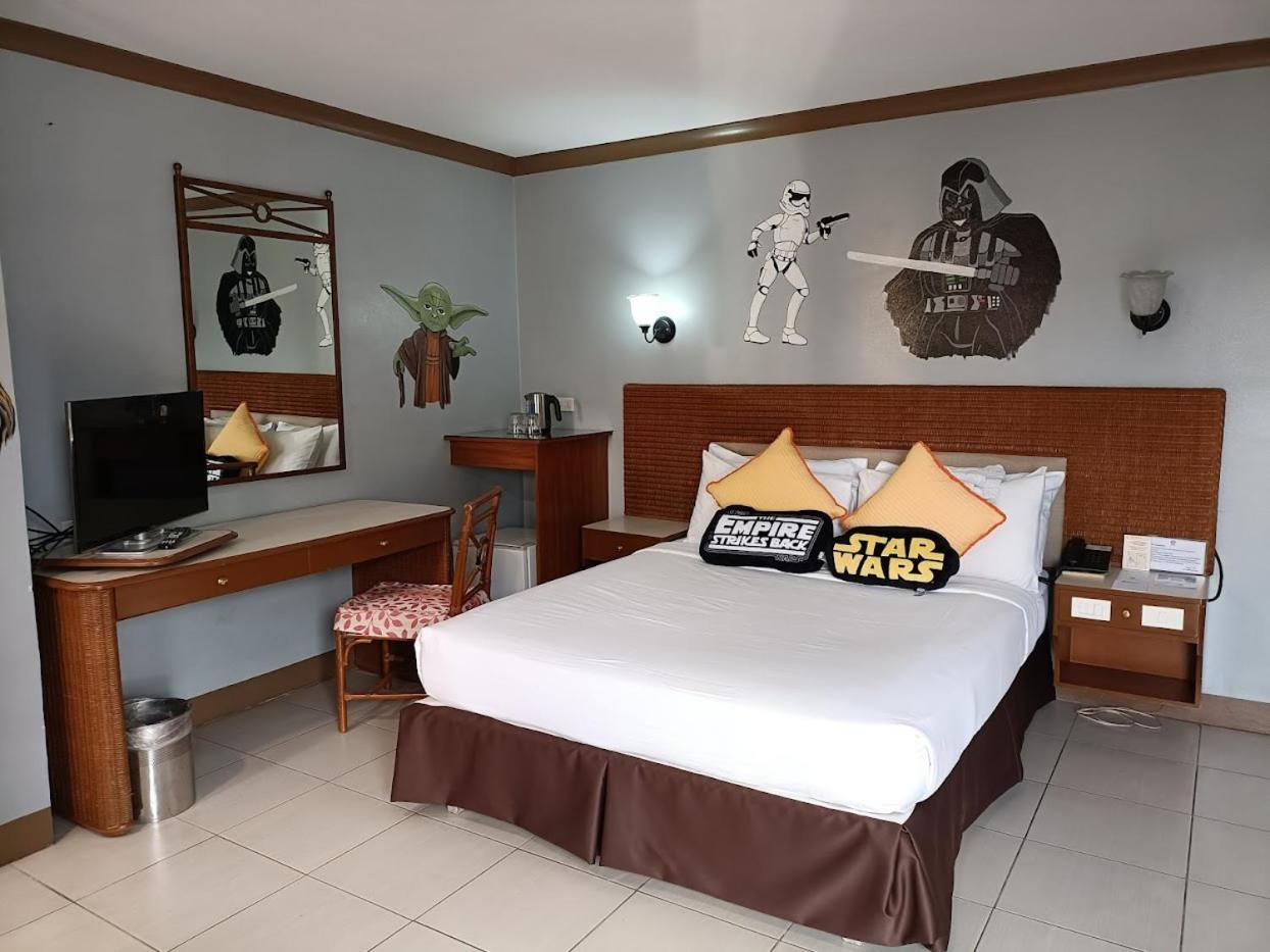 The Golden Pine Hotel Baguio City Bagian luar foto